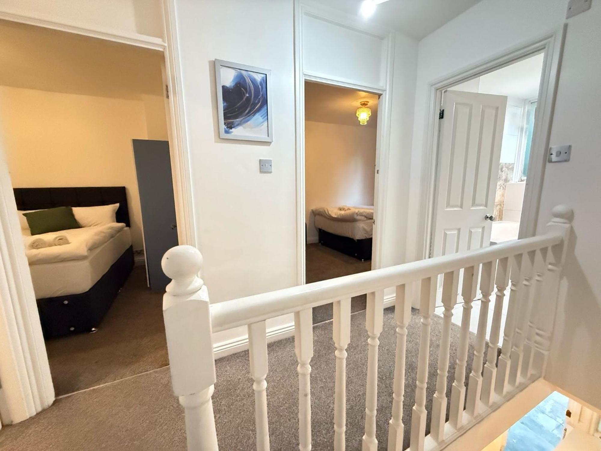 3 Bedroom Garden House Maida Vale Apartment *