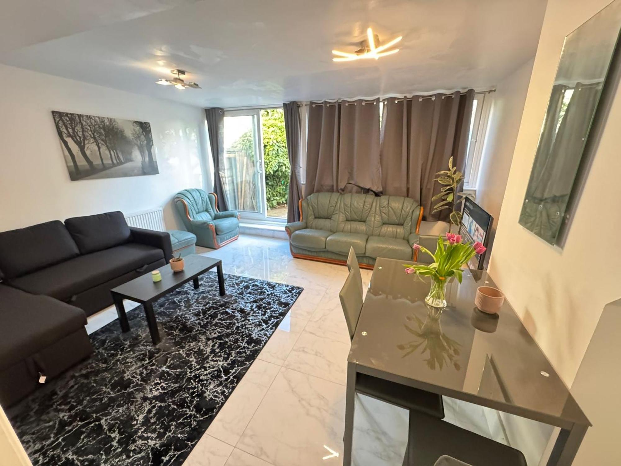 3 Bedroom Garden House Maida Vale *